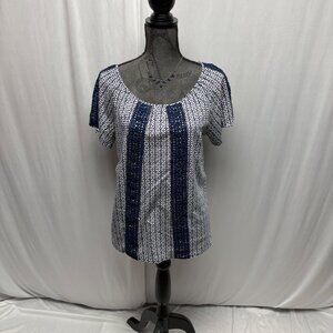 St Johns Top Womens Size Medium Blue White Lace Accents Scoop Neck Short Sleeve